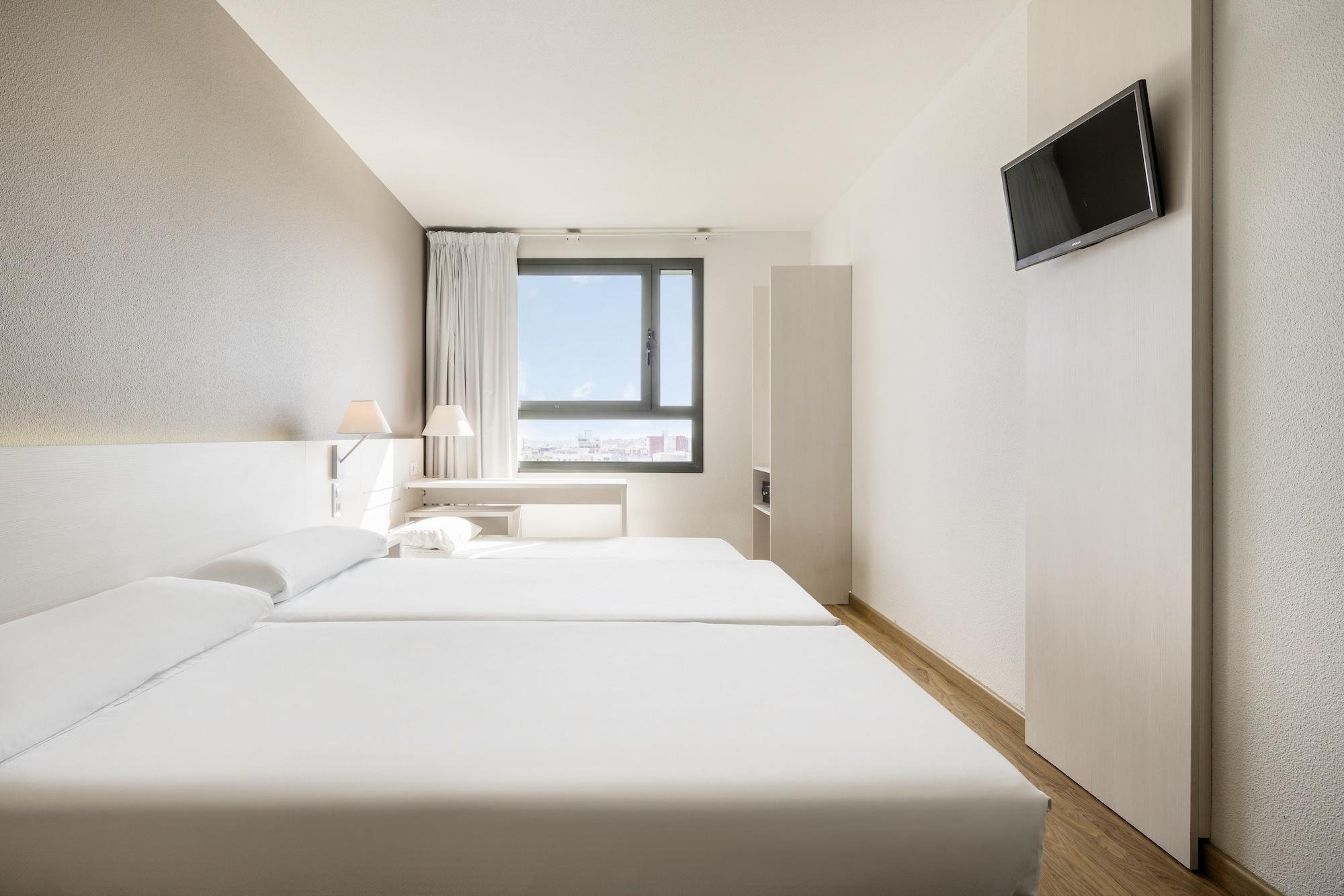 Ilunion Valencia 3 Hotell Exteriör bild